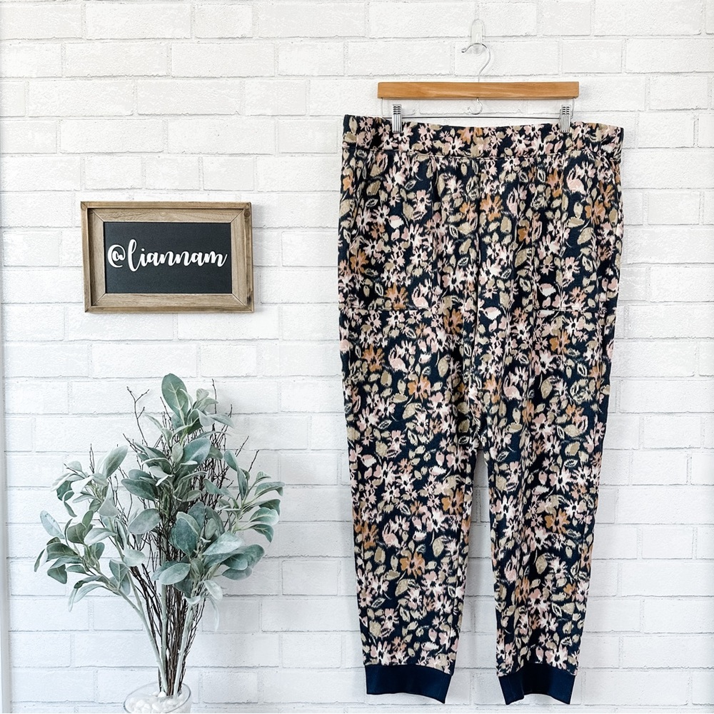 Sonoma Navy Flowered Everyday Jogger Pant